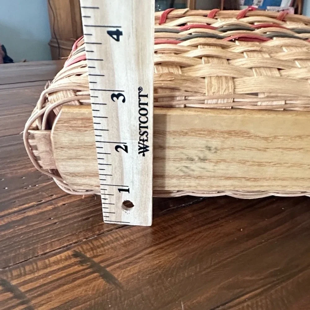 Handmade Woven Splint Christmas Basket Wood Base Red Green Holiday Decor